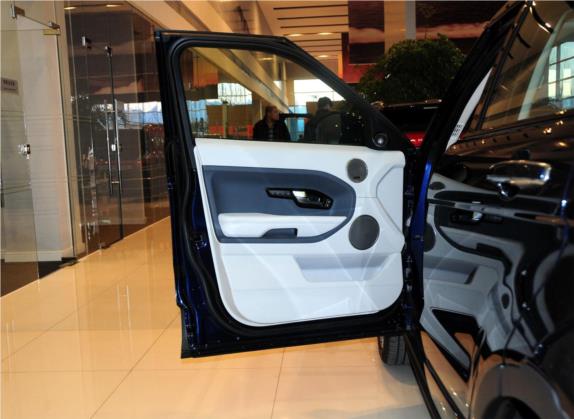 揽胜极光(进口) 2015款 2.0T 耀慕创世限量版 车厢座椅   前门板
