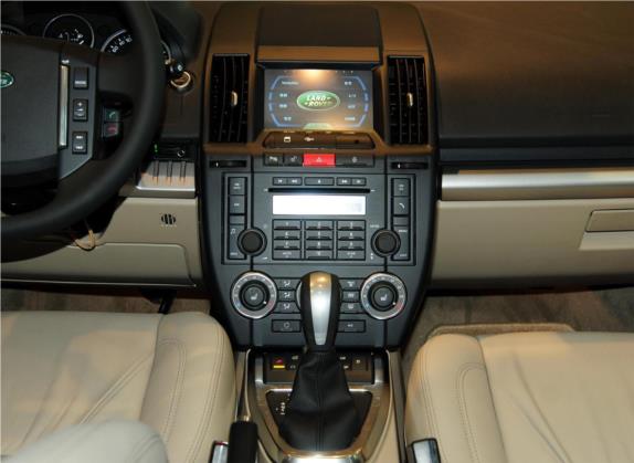 神行者2 2011款 3.2L i6 HSE汽油版 中控类   中控台
