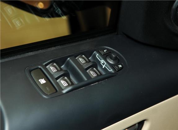 神行者2 2011款 3.2L i6 HSE汽油版 车厢座椅   门窗控制