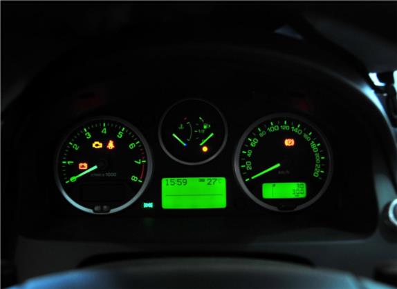 神行者2 2011款 3.2L 中国红限量版 中控类   仪表盘