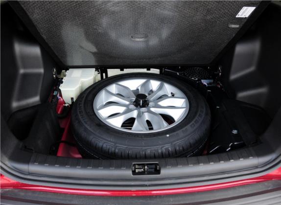 神行者2 2012款 2.0T Si4 HSE汽油版 其他细节类   备胎