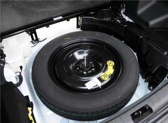 神行者2 2013款 2.2T SD4 S柴油版 其他细节类   备胎