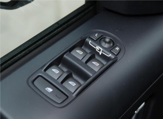 神行者2 2013款 2.2T SD4 S柴油版 车厢座椅   门窗控制