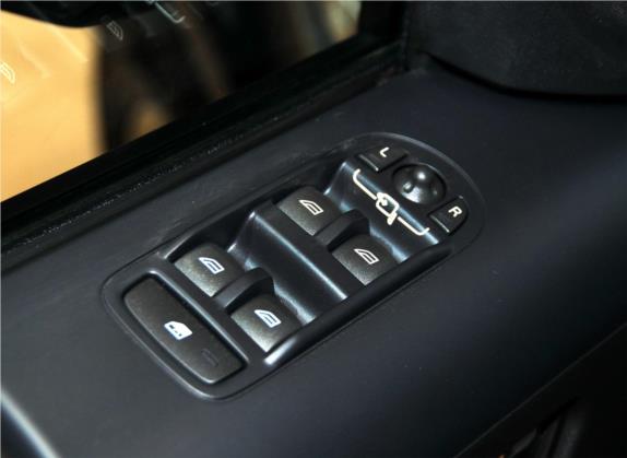 神行者2 2013款 2.2T SD4 SE柴油版 车厢座椅   门窗控制