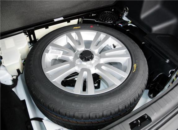 神行者2 2013款 2.0T Si4 越动限量版 其他细节类   备胎