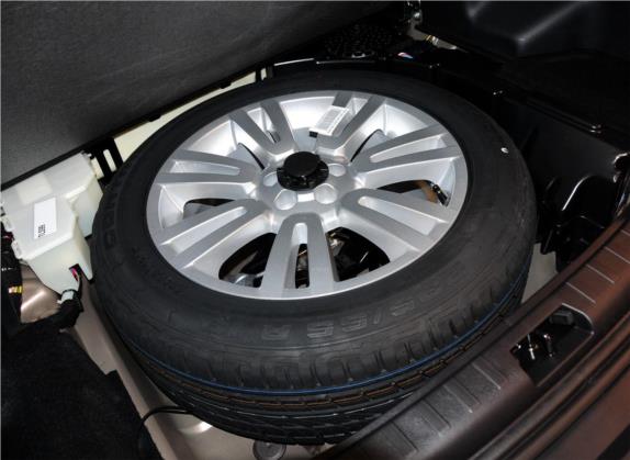 神行者2 2014款 2.0T Si4 SE汽油版 其他细节类   备胎
