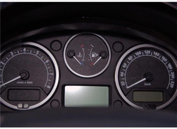 发现 2005款 4.4 V8 HSE 中控类   仪表盘