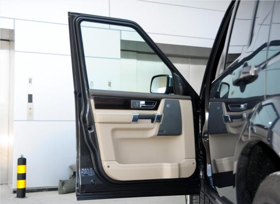 发现 2012款 5.0 V8 HSE奢朗限量版 车厢座椅   前门板