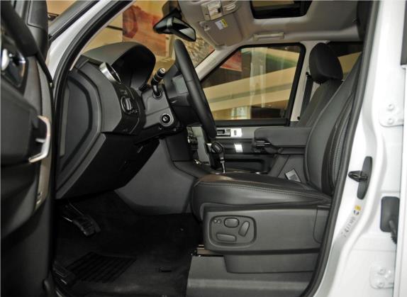 发现 2013款 5.0 V8 尊黑限量版 车厢座椅   前排空间