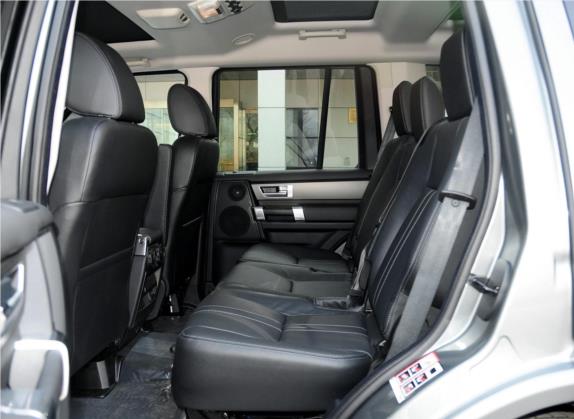 发现 2014款 3.0 SC V6 HSE 车厢座椅   后排空间