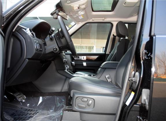 发现 2014款 3.0 SC V6 HSE Luxury 车厢座椅   前排空间