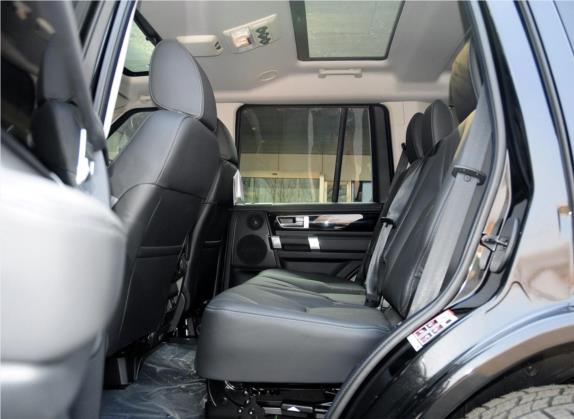 发现 2014款 3.0 SC V6 HSE Luxury 车厢座椅   后排空间