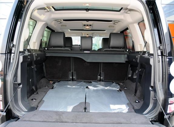 发现 2014款 3.0 SC V6 HSE Luxury 车厢座椅   后备厢