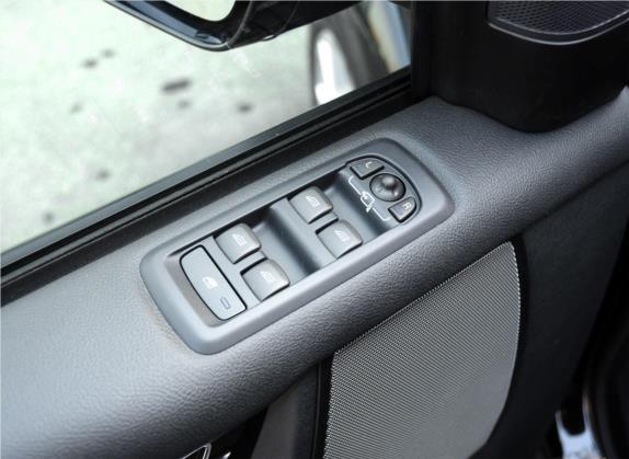 发现 2014款 3.0 SC V6 HSE Luxury 车厢座椅   门窗控制