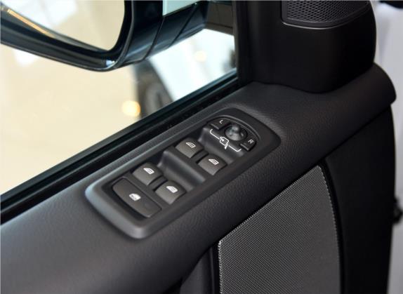 发现 2016款 3.0 SC 曜黑典藏版 HSE 车厢座椅   门窗控制