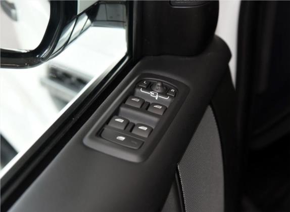 发现 2016款 3.0 SC V6 SE 车厢座椅   门窗控制