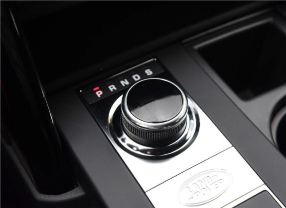 发现 2017款 3.0 SC V6 S 中控类   挡把