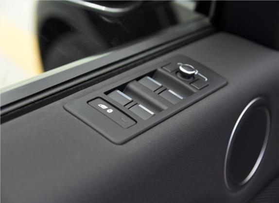 发现 2017款 3.0 SC V6 SE 车厢座椅   门窗控制