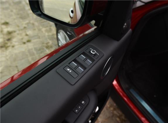 发现 2017款 3.0 SC V6 HSE LUXURY 车厢座椅   门窗控制