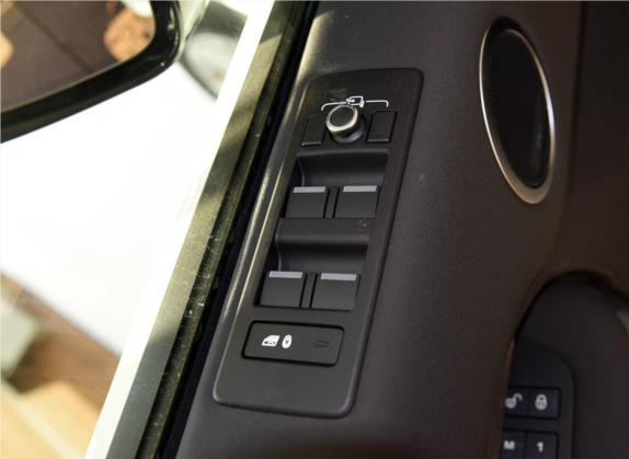发现 2019款 2.0T HSE 车厢座椅   门窗控制