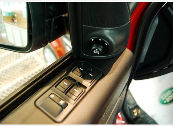 揽胜运动版 2006款 运动版V8 4.2 SC 车厢座椅   门窗控制