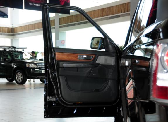 揽胜运动版 2011款 5.0 NA V8 HSE 车厢座椅   前门板