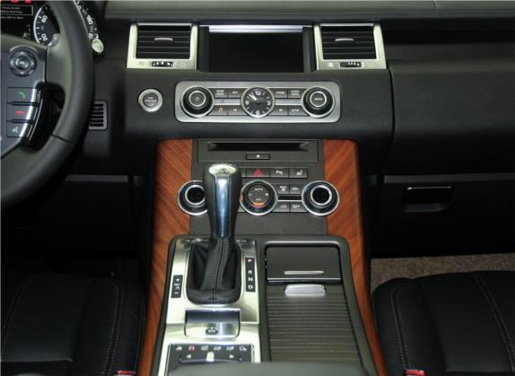 揽胜运动版 2013款 3.0 TDV6 柴油极致运动版 中控类   中控台