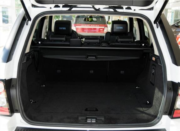 揽胜运动版 2013款 5.0 SC V8 HSE 车厢座椅   后备厢