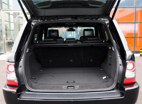 揽胜运动版 2013款 5.0 NA V8 黑标限量版 车厢座椅   后备厢