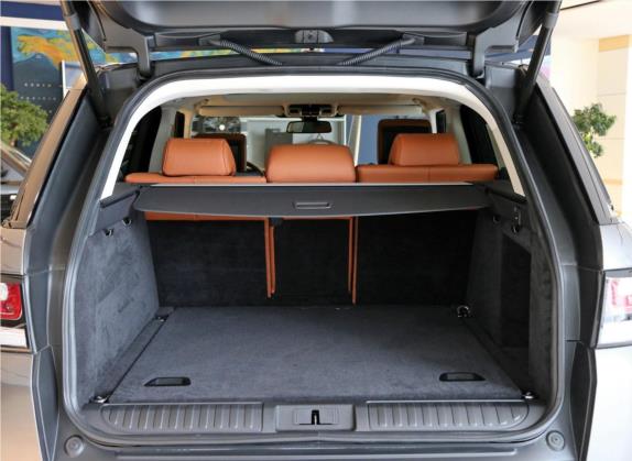 揽胜运动版 2014款 3.0 SC V6 HSE DYNAMIC 车厢座椅   后备厢