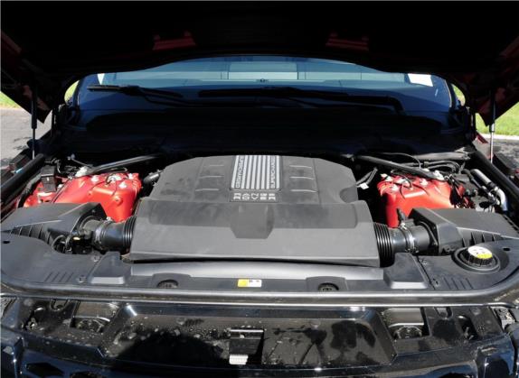 揽胜运动版 2014款 3.0 SC V6 智利红限量版 其他细节类   发动机舱