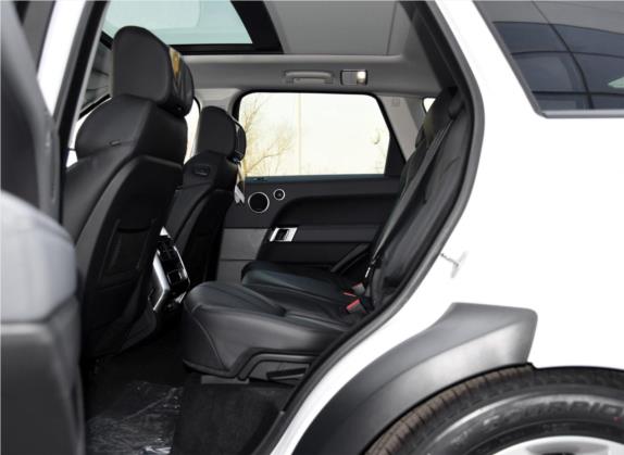 揽胜运动版 2015款 3.0 SC V6 HSE 车厢座椅   后排空间
