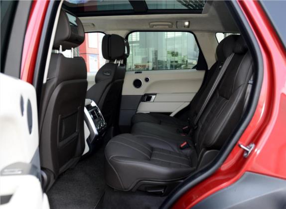 揽胜运动版 2015款 5.0 SC V8 锋尚创世版 DYNAMIC 车厢座椅   后排空间