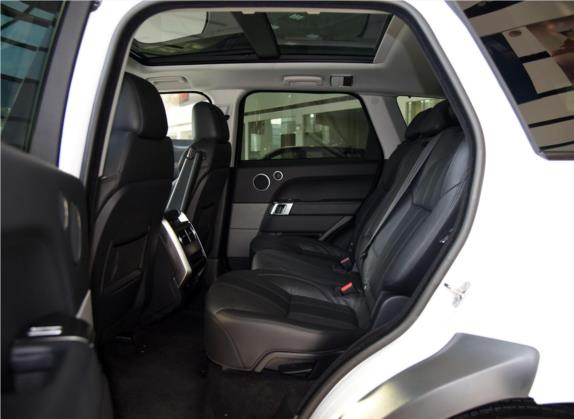 揽胜运动版 2016款 3.0 SC V6 SE 车厢座椅   后排空间