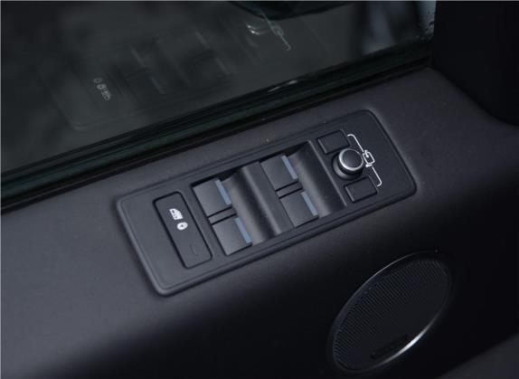 揽胜运动版 2016款 3.0 SC V6 HSE DYNAMIC 车厢座椅   门窗控制