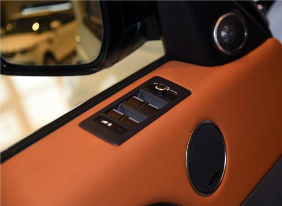 揽胜运动版 2016款 5.0 SC V8 SVR 车厢座椅   门窗控制