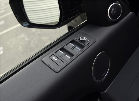 揽胜运动版 2017款 3.0 SC V6 HSE 车厢座椅   门窗控制