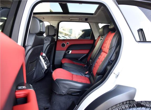 揽胜运动版 2017款 3.0 SC V6 锋尚创世版 DYNAMIC 车厢座椅   后排空间