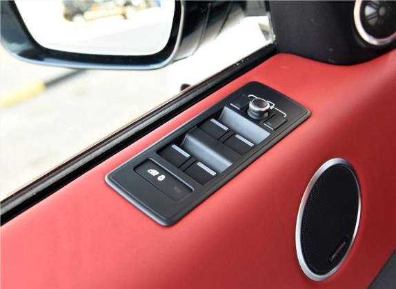 揽胜运动版 2017款 3.0 SC V6 锋尚创世版 DYNAMIC 车厢座椅   门窗控制