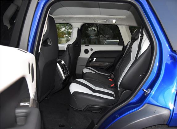 揽胜运动版 2017款 5.0 SC V8 SVR 车厢座椅   后排空间