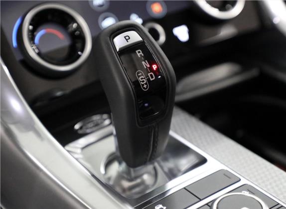 揽胜运动版 2019款 3.0 L6 HSE DYNAMIC 中控类   挡把