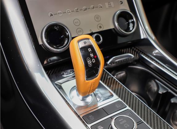 揽胜运动版 2021款 5.0 SC V8 SVR 竞速绿定制版 中控类   挡把