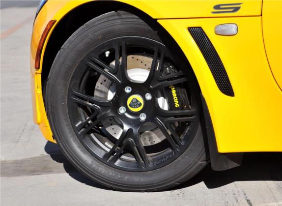 Exige 2011款 S 240 其他细节类   前轮