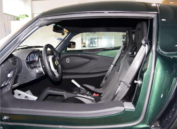 Exige 2015款 3.5T S 硬顶版 车厢座椅   前排空间