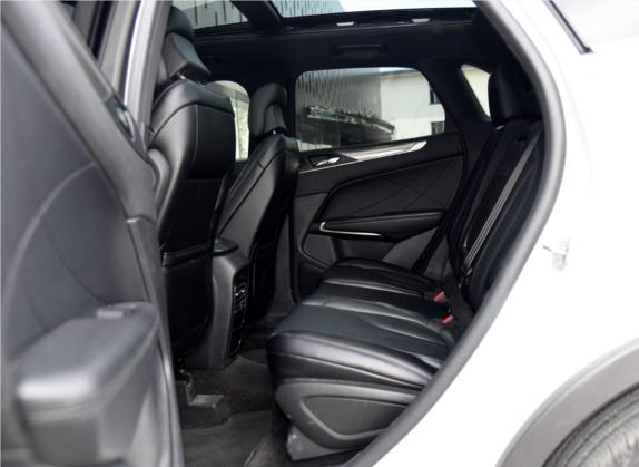 林肯MKC 2014款 2.0T 两驱尊雅版 车厢座椅   后排空间