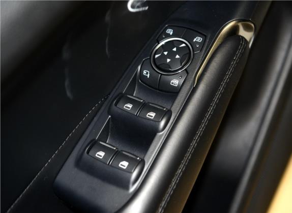 林肯MKC 2014款 2.0T 四驱尊雅版 车厢座椅   门窗控制