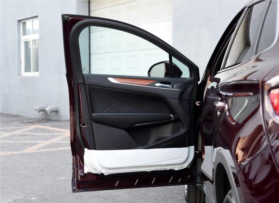 林肯MKC 2016款 2.0T 两驱尊雅版 车厢座椅   前门板