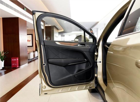 林肯MKC 2016款 2.0T 四驱尊雅版 车厢座椅   前门板