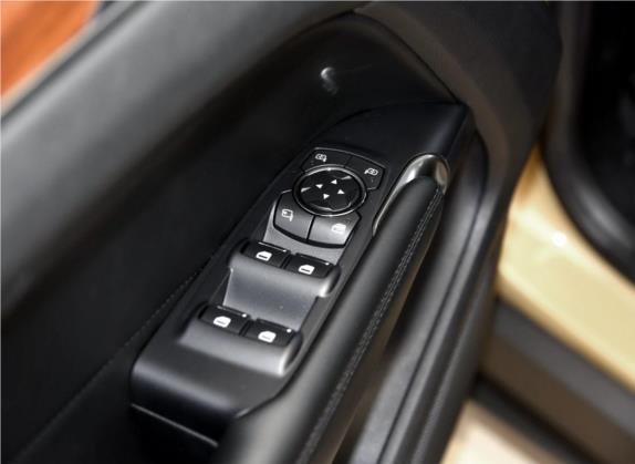 林肯MKC 2016款 2.0T 四驱尊雅版 车厢座椅   门窗控制