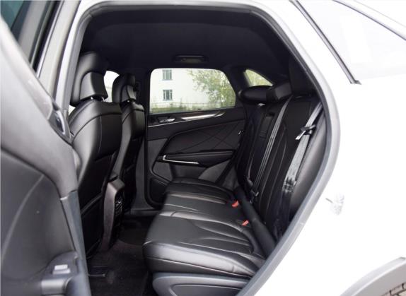 林肯MKC 2017款 2.0T 两驱尊悦版 车厢座椅   后排空间